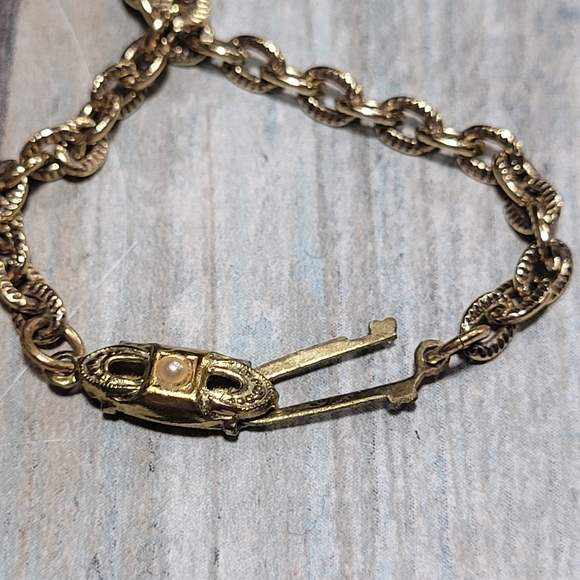 Vintage West Germany Cameo Necklace and Earrings Set. - Picture 7 of 16